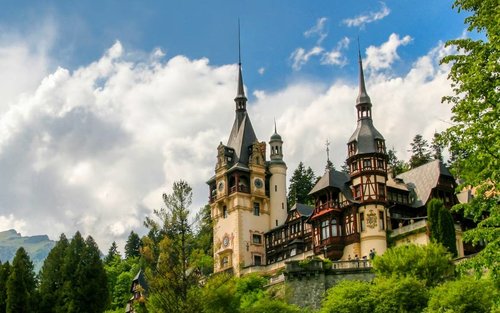 布加勒斯特出发的布兰城堡和佩莱斯城堡一日游