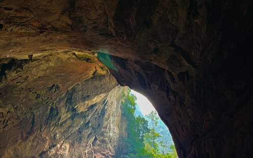 Tur de camping și drumeții 2 zile 1 noapte: Explorarea Hang Pygmy