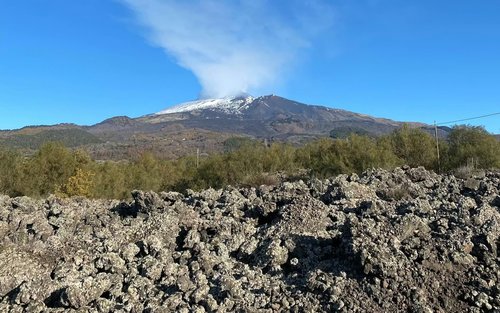 Mount Etna morning jeep tour in Catania 