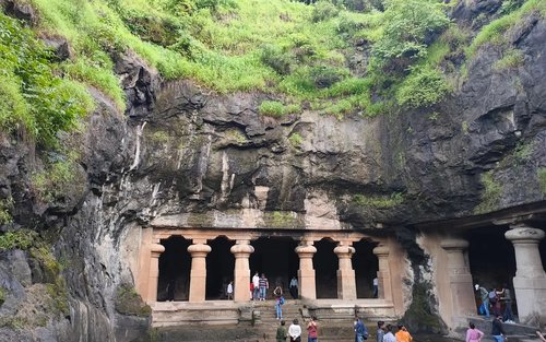 Mumbai: Elephanta Caves Half-Day Guided Tour
