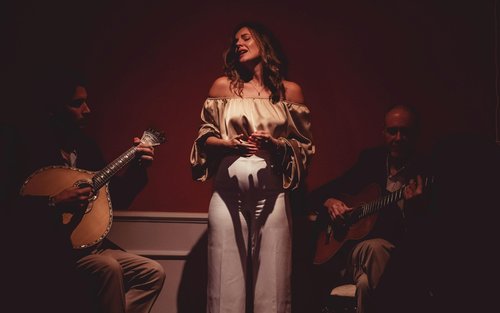 การแสดงฟาโดที่ Lisboa in Fado พร้อมไวน์พอร์ต
