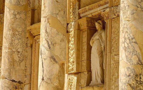 Ephesus Day Tour from Izmir, Kusadasi, & Selcuk with Lunch