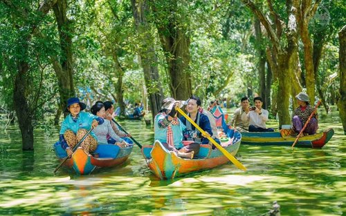 Lawatan Kampung Terapung Kumpulan Kecil Separuh Hari Tonle Sap Siem Reap