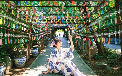 One-Day Kyushu Tour | Nyoirin-ji Temple & Mt. Yufu & Yufuin & Kinrin Lake & Hell Tour (Chinese and English Service)
