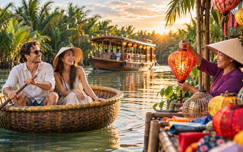 ฮอยอัน: นั่งเรือกระด้ง ล่องเรือ และเรียนทำโคมไฟ