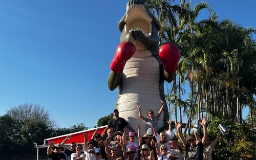 Jumping Crocodile Cruise Tur Setengah Hari
