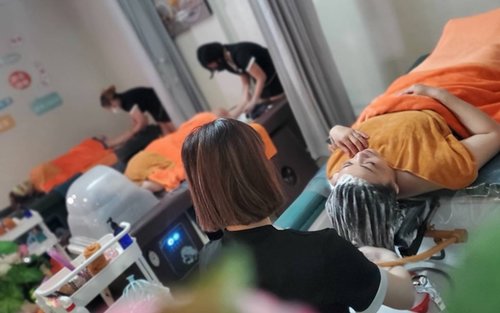 Tainan: Lavagem de cabelo vietnamita Chun Mu