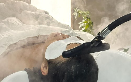 Amour Beauty Busan: Premium K-Scalp Detox & Lymphatic Head Spa