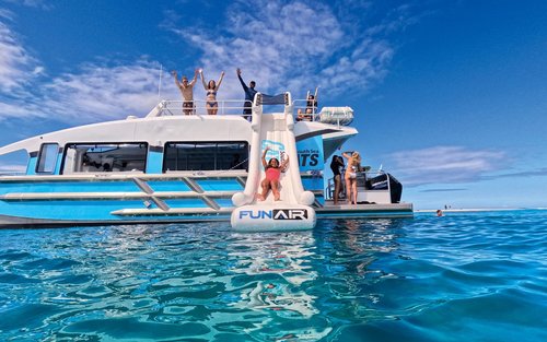 ライド＆スライド 半日シュノーケリングツアー