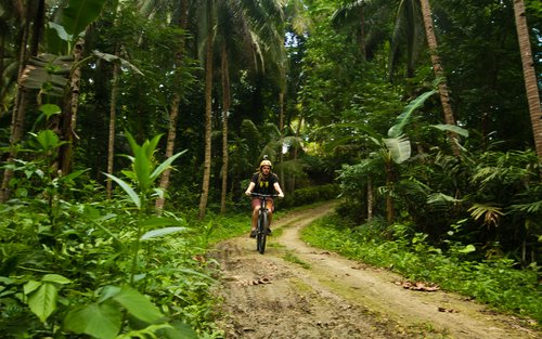 Tour panoramico in mountain bike attraverso la campagna di Bohol