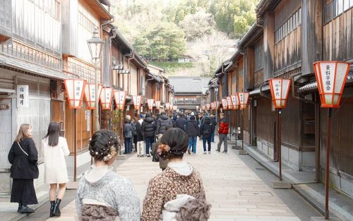 2D1N Shirakawago & Takayama & Kanazawa Bus Tour from Nagoya