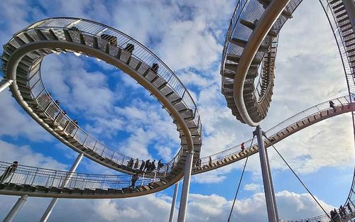Daegu Pohang Full-Day Space Walk & Guryongpo Tour