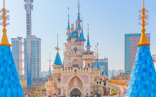 ULTRA LOTTE TOUR (Lotte Duty Free,Lotte World,Seoul Sky,Aquarium)
