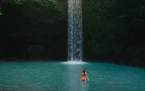 Private Ganztagestour zu Tempeln und Wasserfällen in Bali