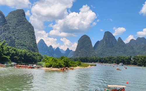 Guilin Yangshuo & Yulong River Full-Day Tour