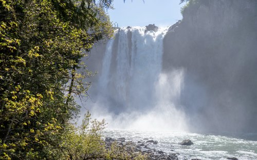 Seattle Snoqualmie Falls Half-Day Big Group Tour