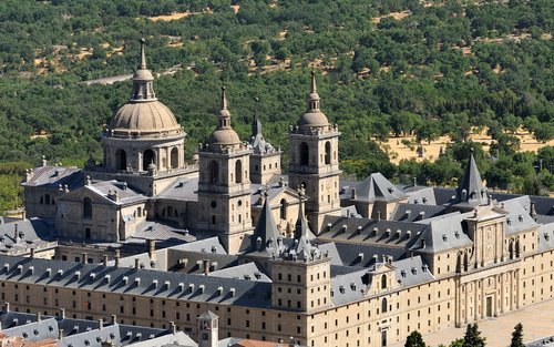 Dagtrip vanuit Madrid naar El Escorial, de Vallei en Segovia met kathedraal