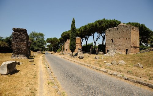 Catacombes de Domitille et de Callixte avec visite facultative de la crypte des Capucins