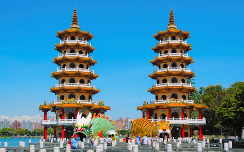 Kaohsiung Full-Day Tour with Night Cruise & Lotus Pond