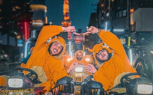 Tokyo Tower to Shibuya Crossing: Costume Drive Through City Icons