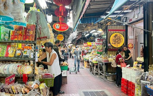 Tour de medio día en grupo pequeño de comida Michelin en Bangkok