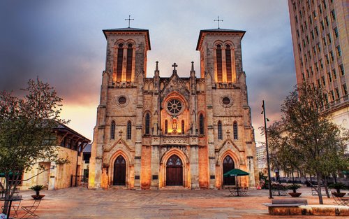 ทัวร์ชมเมืองเก่าแก่แสนสวยยามเช้าในซานอันโตนิโอ