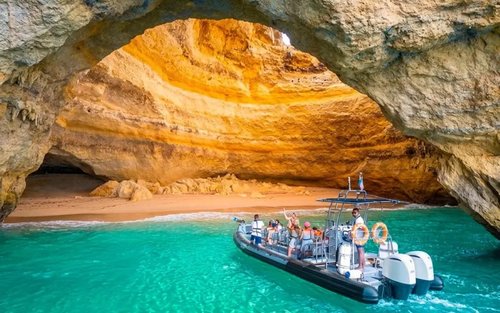Benagil Cave Special Speedboat Tour from Portimao