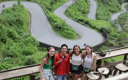 Aventura de Moto em Grupo Pequeno de 3 Dias no Circuito de Ha Giang