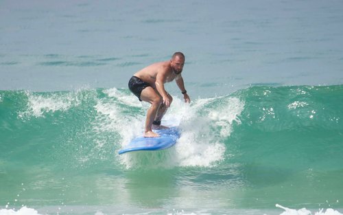 เรียนโต้คลื่นกับ Bang Tao Surf School ที่ภูเก็ต