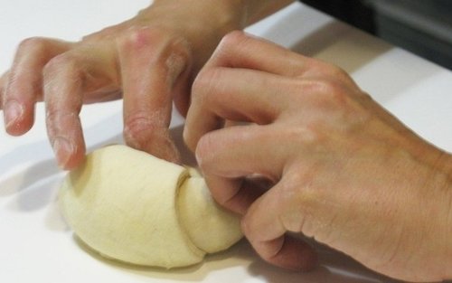 Croissant baking class in Paris