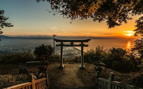 高松包车一日游: 金比罗宫/高屋神社/鸣门漩涡/四国水族馆(行程自由搭配)