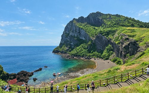 [Hotel Pickup]​ Jeju Round-Island Grand Highlights Small Group Tour