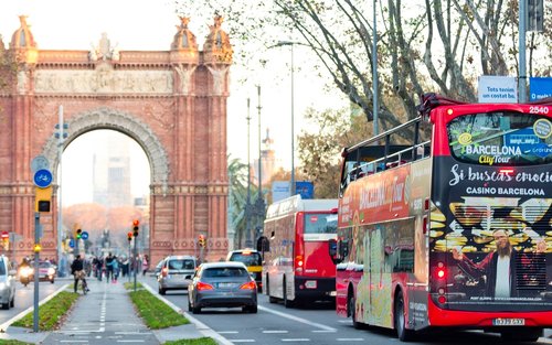 Barcelona Pass turistico autobus scoperto e crociera in catamarano ecologico