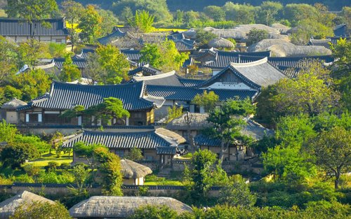 Lawatan Budaya Sehari Penuh Andong Soju Tradisional & Hanbok