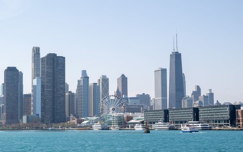 Skyline Lake Cruise Experience in Chicago