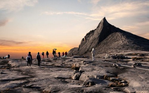 3D2N Mount Kinabalu Climb via Timpohon Trail Join-in Tour with Chinese Tour Leader & Photography Service