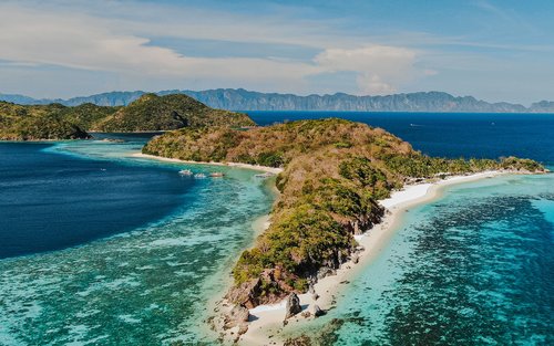 コロン諸島 日帰りツアー（パラワン）