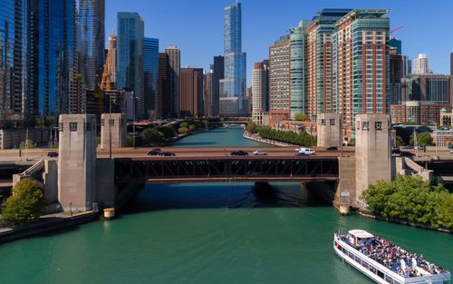 Quick Escape 45 Minute Chicago River Architectural Journey