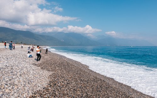 花蓮包車遊：太魯閣／清水斷崖／貨櫃屋星巴克／七星潭 (花蓮出發)