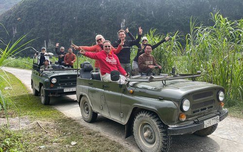 Ninh Binh: Bich Dong Pagoda, Tam Coc & Mua Cave Half-Day Jeep Tour