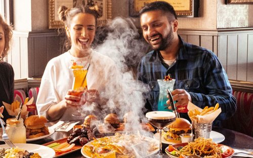 Esperienza culinaria all'Hard Rock Cafe Cologne con menu fisso