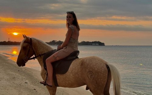 Gili Trawangan Sunset/Sunrise Beach Horse Riding Experience
