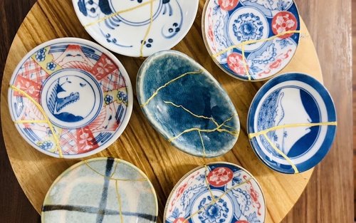 沖縄・那覇: 短時間で楽しむ金継ぎ体験 