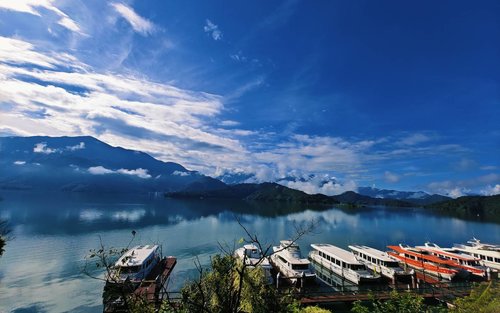ทัวร์หนึ่งวัน Nantou | ทะเลสาบสุริยันจันทรา Moon Tooth Bay & Gaomei Wetlands | ออกเดินทางจากไถจง