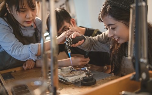 Тайпе Джуншан | Изживяване с DIY изработка на бижута от чисто сребро | Свободен избор на пръстени, колиета, гривни | Професионална изработка от учител
