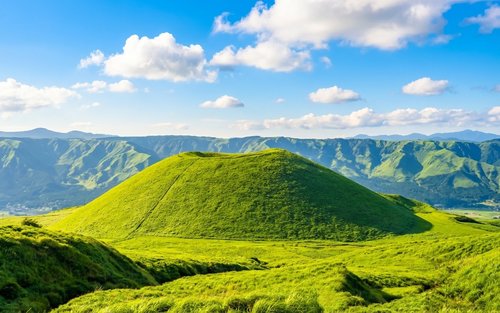 Tur Sehari Gunung Aso Kyushu & Kuil Kamishikimi Kumanoza & Pemandian Air Panas Kurokawa (Berangkat dari Fukuoka/Kumamoto)