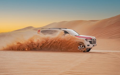 Abu Dhabi: Safari Gurun dengan BBQ, Tarian Perut & Tanoura