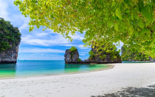 ทัวร์เกาะห้องด้วยเรือสปีดโบ๊ทแบบเต็มวัน จากจังหวัดกระบี่