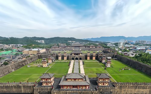 Jednodniowa wycieczka z Hangzhou do Hengdian World Studios i z powrotem