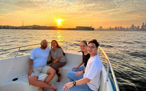 Southern Islands Speedboat Guided Tour by YachtCruiseSG